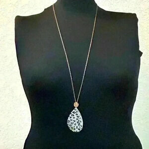 NWT City Genuine Leather Animal Print Pendant‎ Necklace and Earrings Set 32”